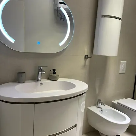 بيت للعطل Coast 136 *