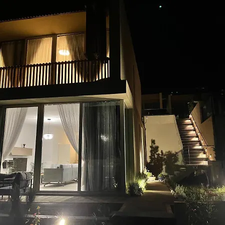 Coast 136 Holiday home *